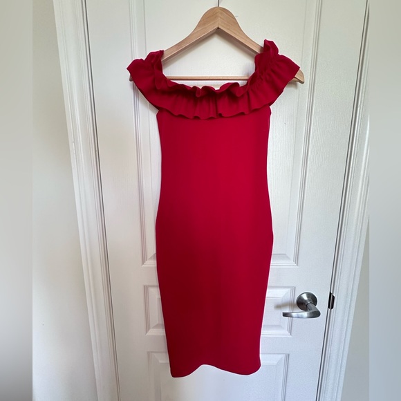 Pristine Zara Off Shoulder Ruffle Dress - Picture 1 of 4